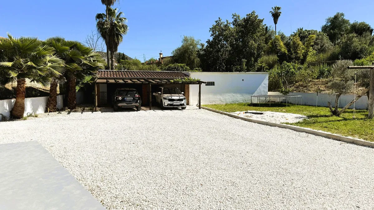 ff74f2b7-a8c1-4ef6-b19b-9761aa1094f7