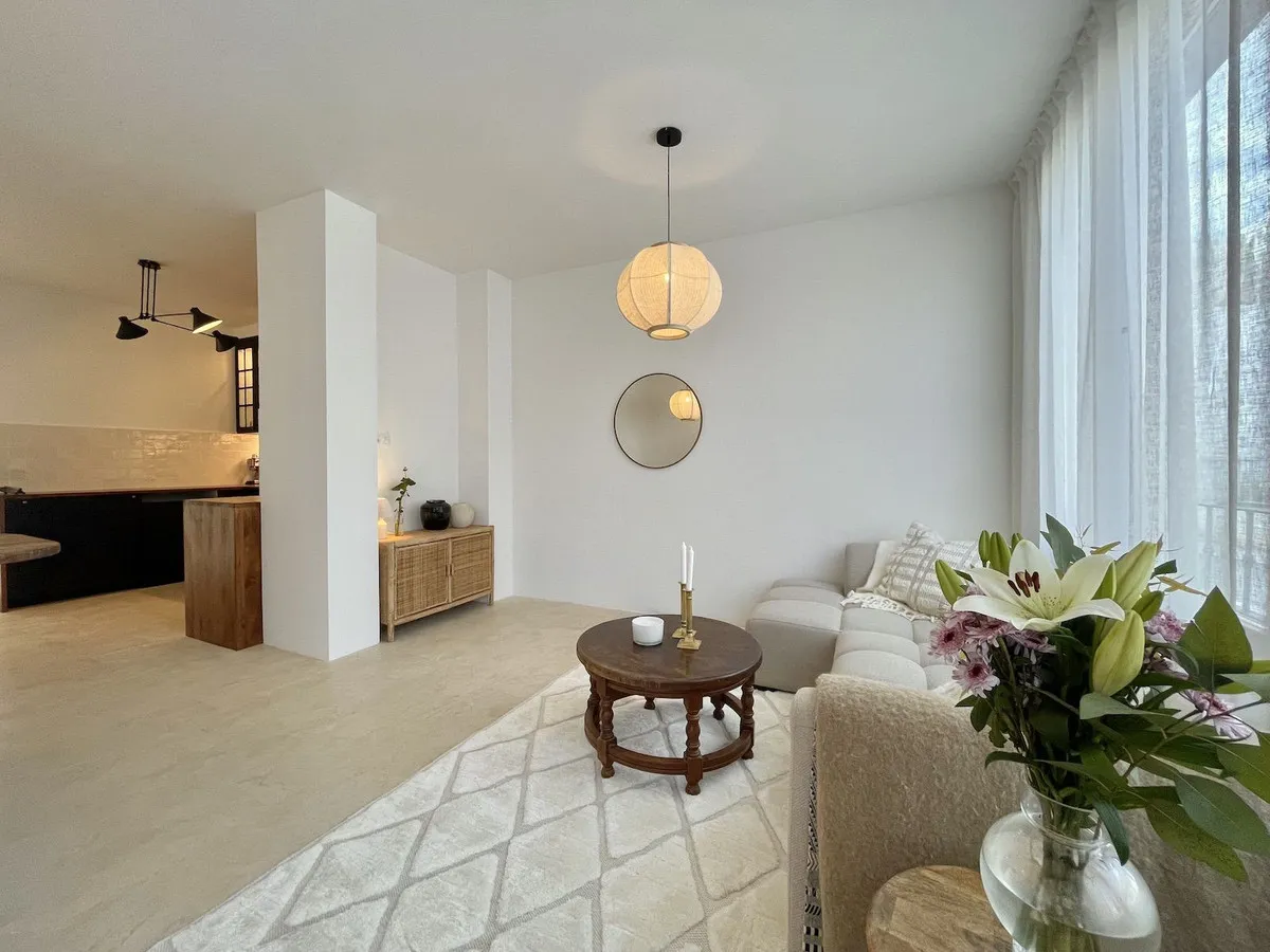 8aadca15-3596-48d2-aa18-e4033c567276