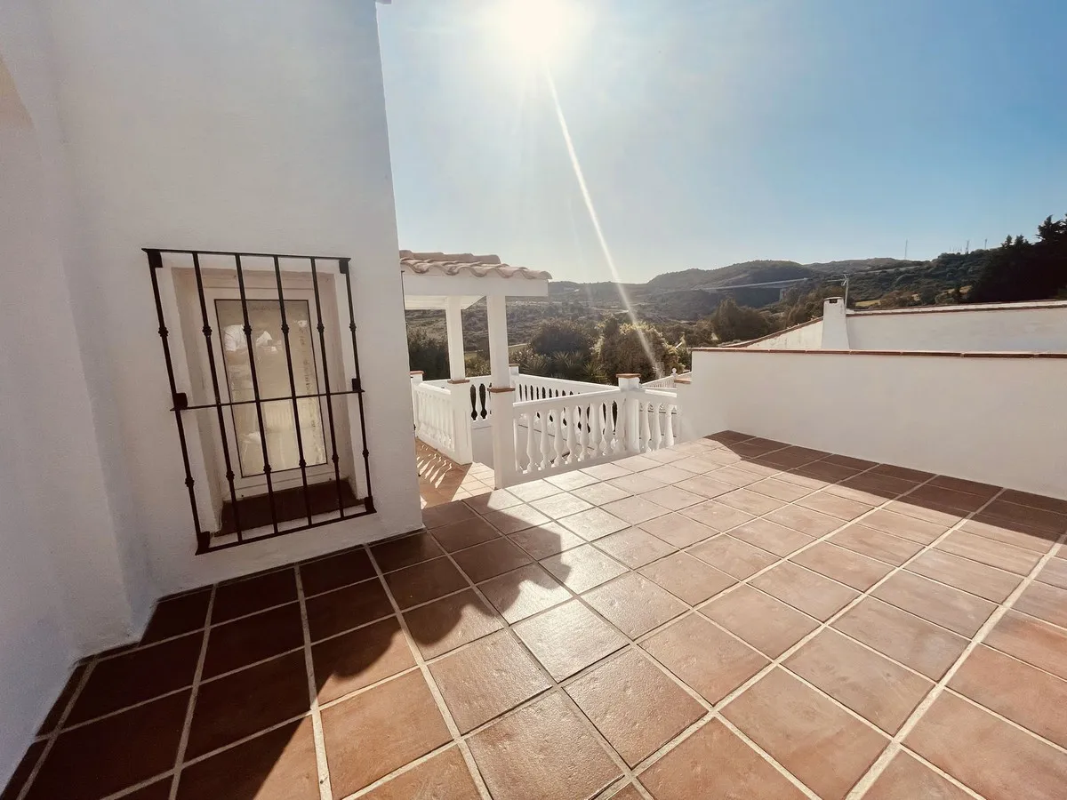 1464d6c5-5dbf-4ead-835f-efeff44bcdb5