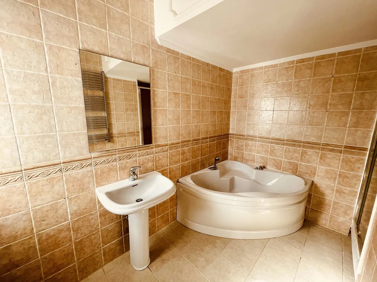 8c7cc7e8-9fc1-4bb6-bbb3-10d052b6b066