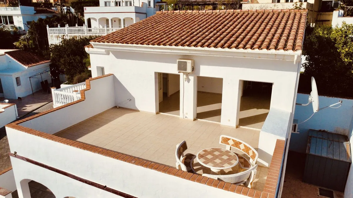 b77839ca-abce-4120-954f-9ae53369166b