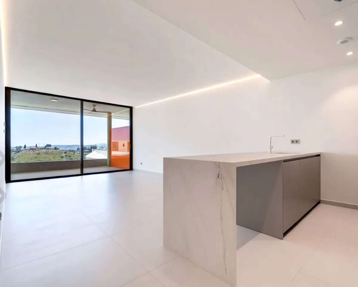 1861e6f9-f6a7-44db-bd2b-871707cc858f