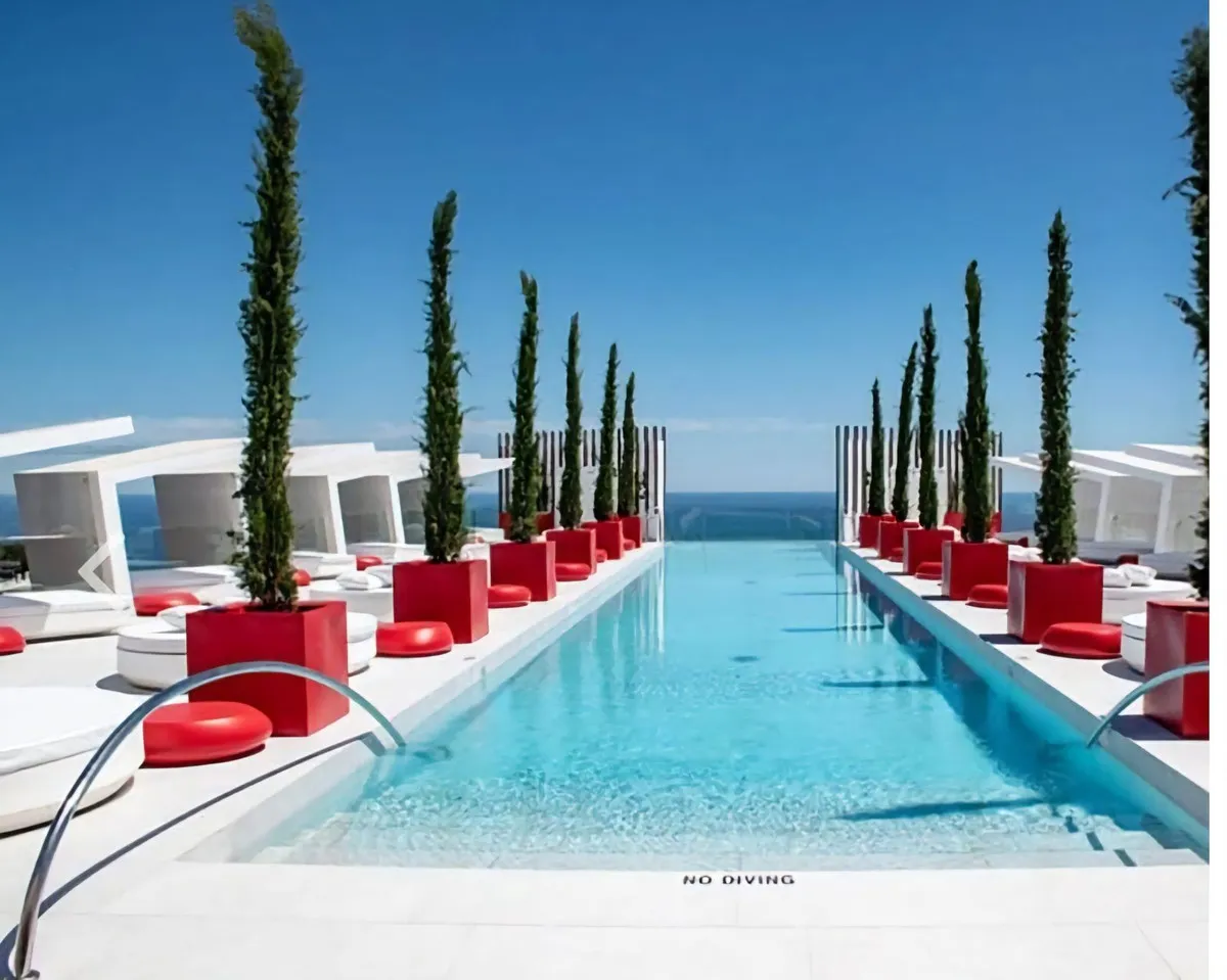 a6055467-795c-41d0-93dd-d633bd796615