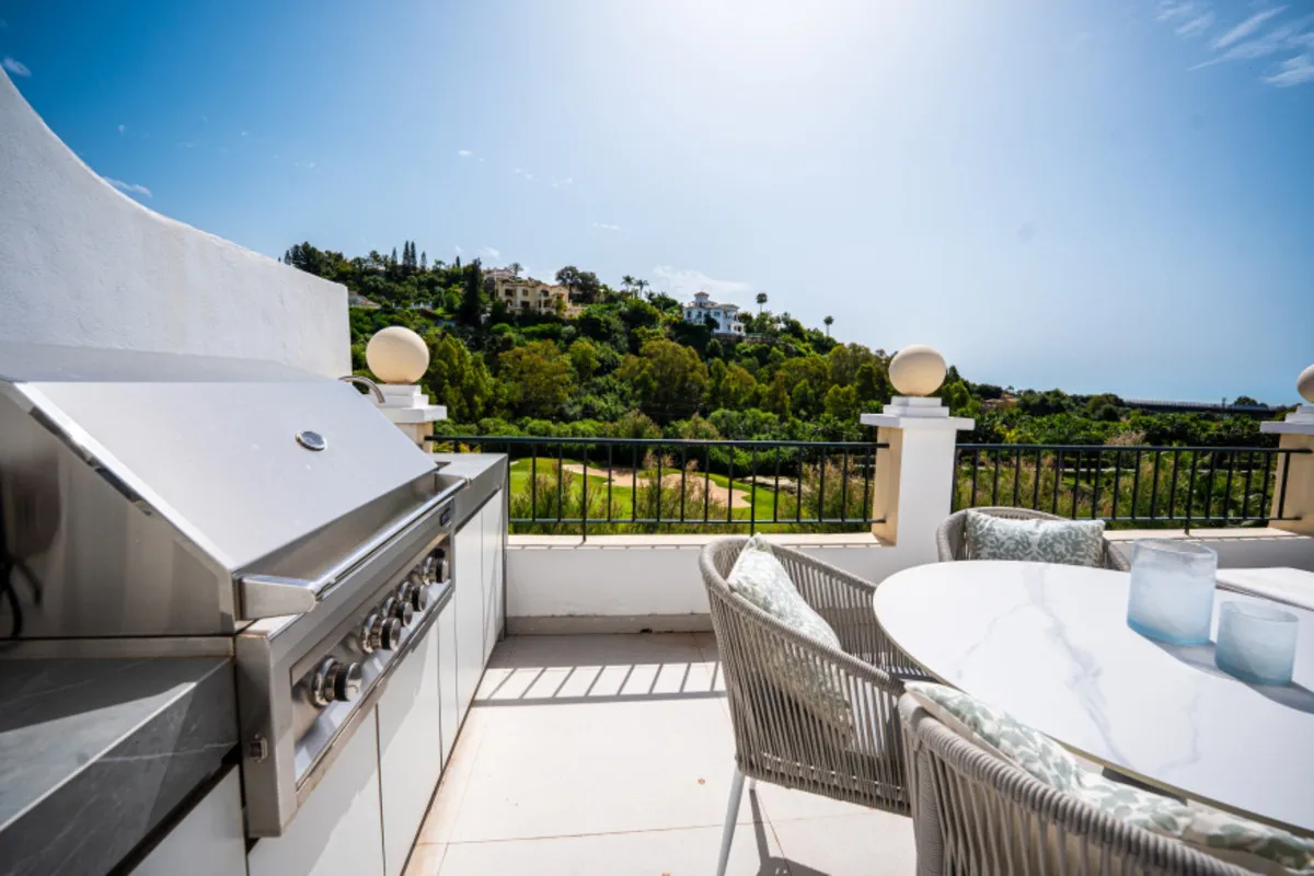 c4390714-0242-4605-b7cc-faa9309c0301