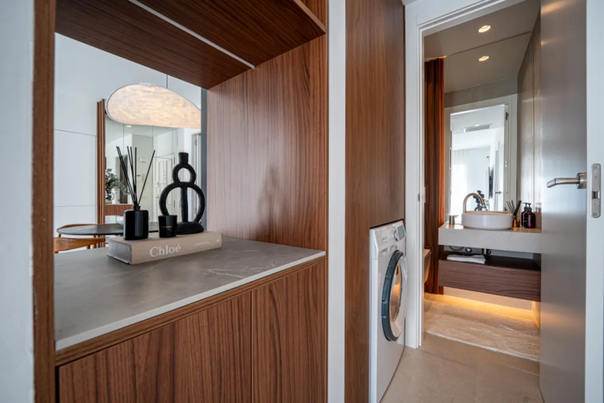 ec759727-0d8b-4638-89f8-408d34afd7ce