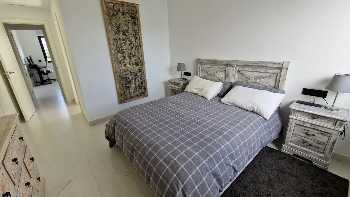 2b531e88-e807-4911-8485-f6ba921f971b