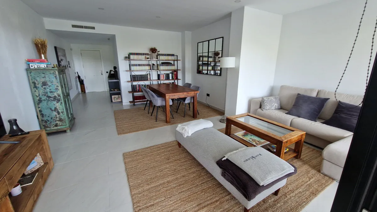 99c22d93-03d3-4112-ae3f-ce25bf181d0f