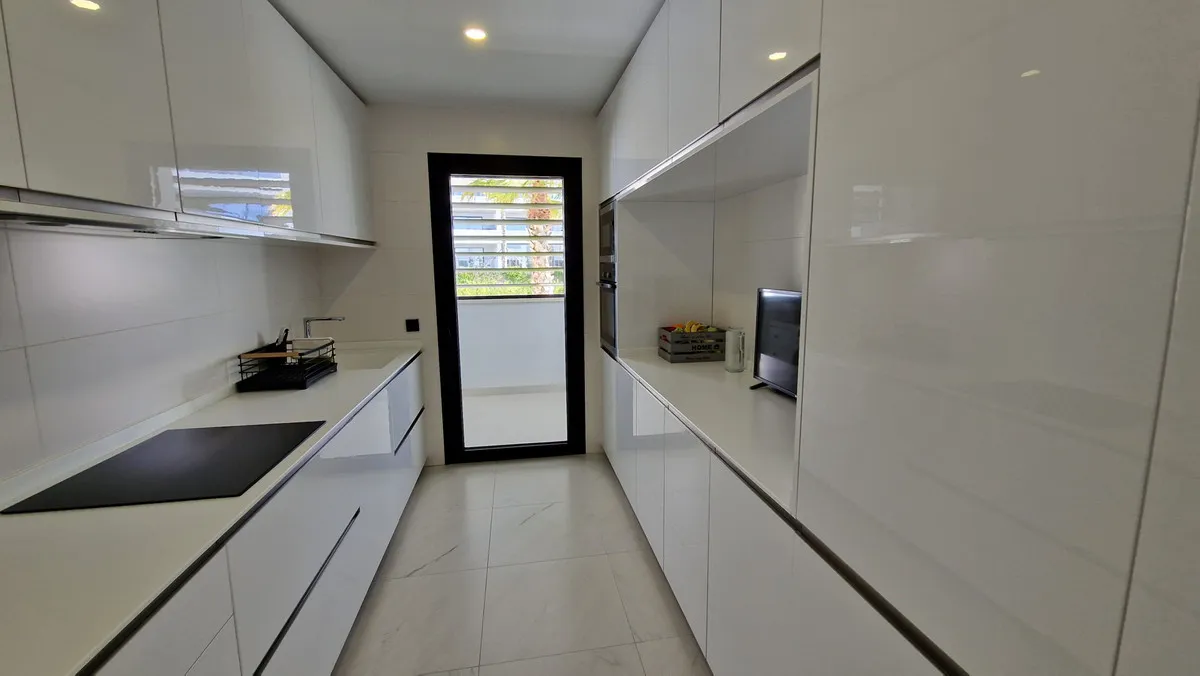 db8ee776-c88f-407d-9c43-47cbecf0c355