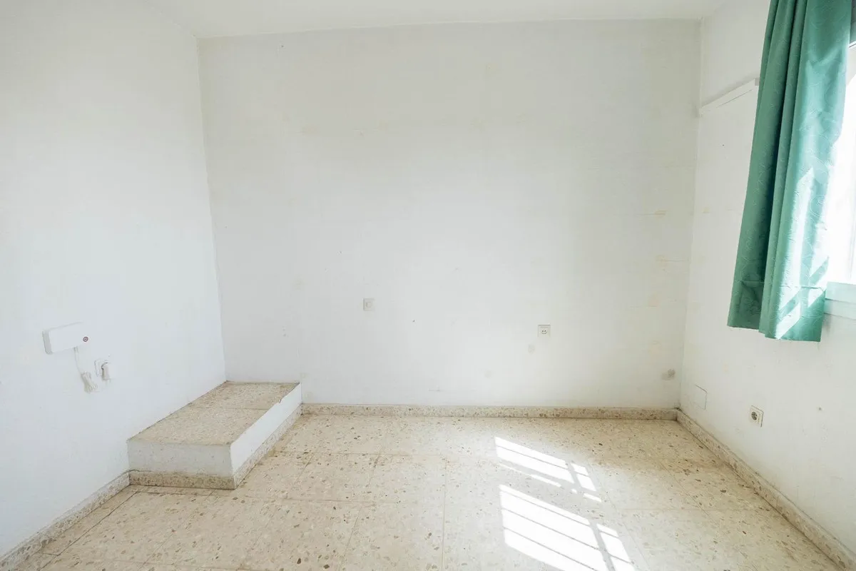 0db8c48a-f68a-43ca-85e4-e159bb12f0e6