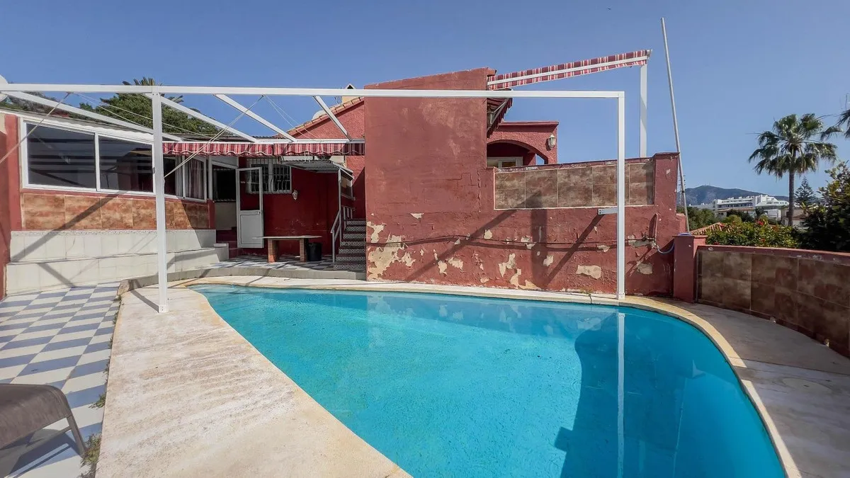 456c3d2c-631c-425a-bb14-9dbea35d031f