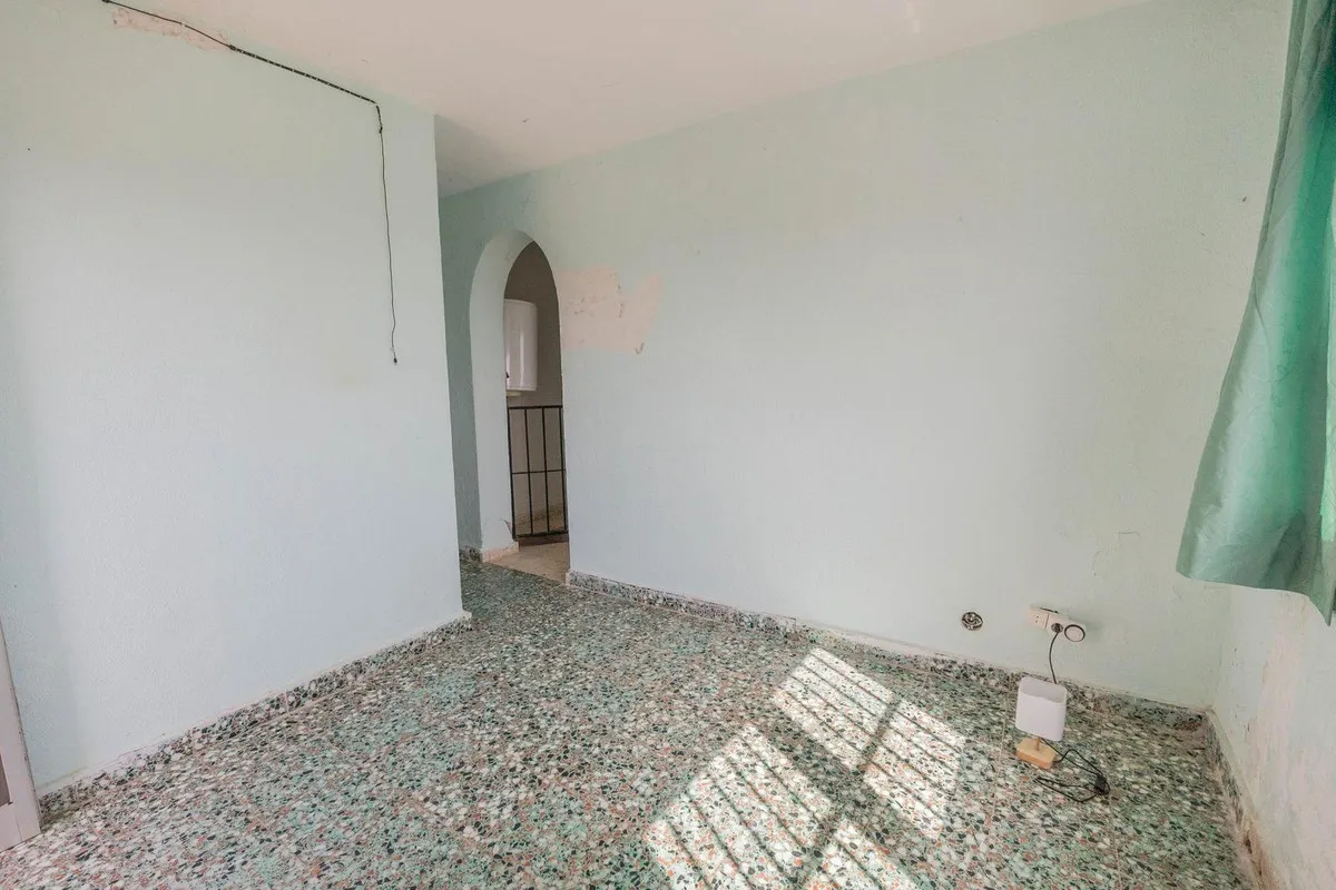 4dcd7af0-f559-42d7-973e-a97ef877a0f8