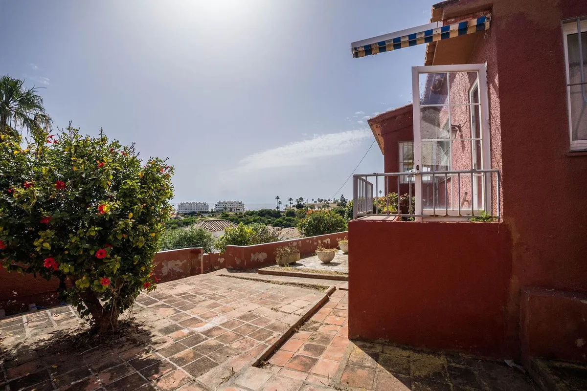 b8fb033d-6ea5-4c7b-9890-c96b8cf35213