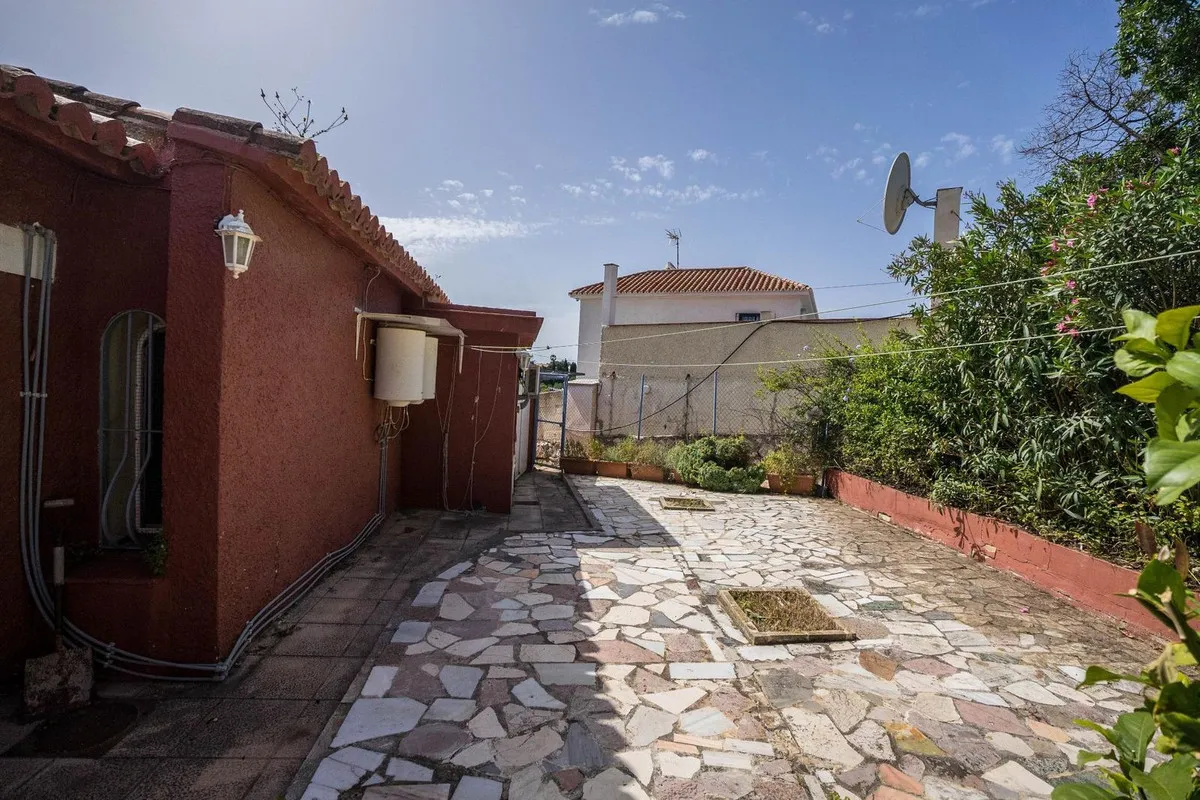 f4c714d8-cd2d-48f3-9746-f3c50109c6ab