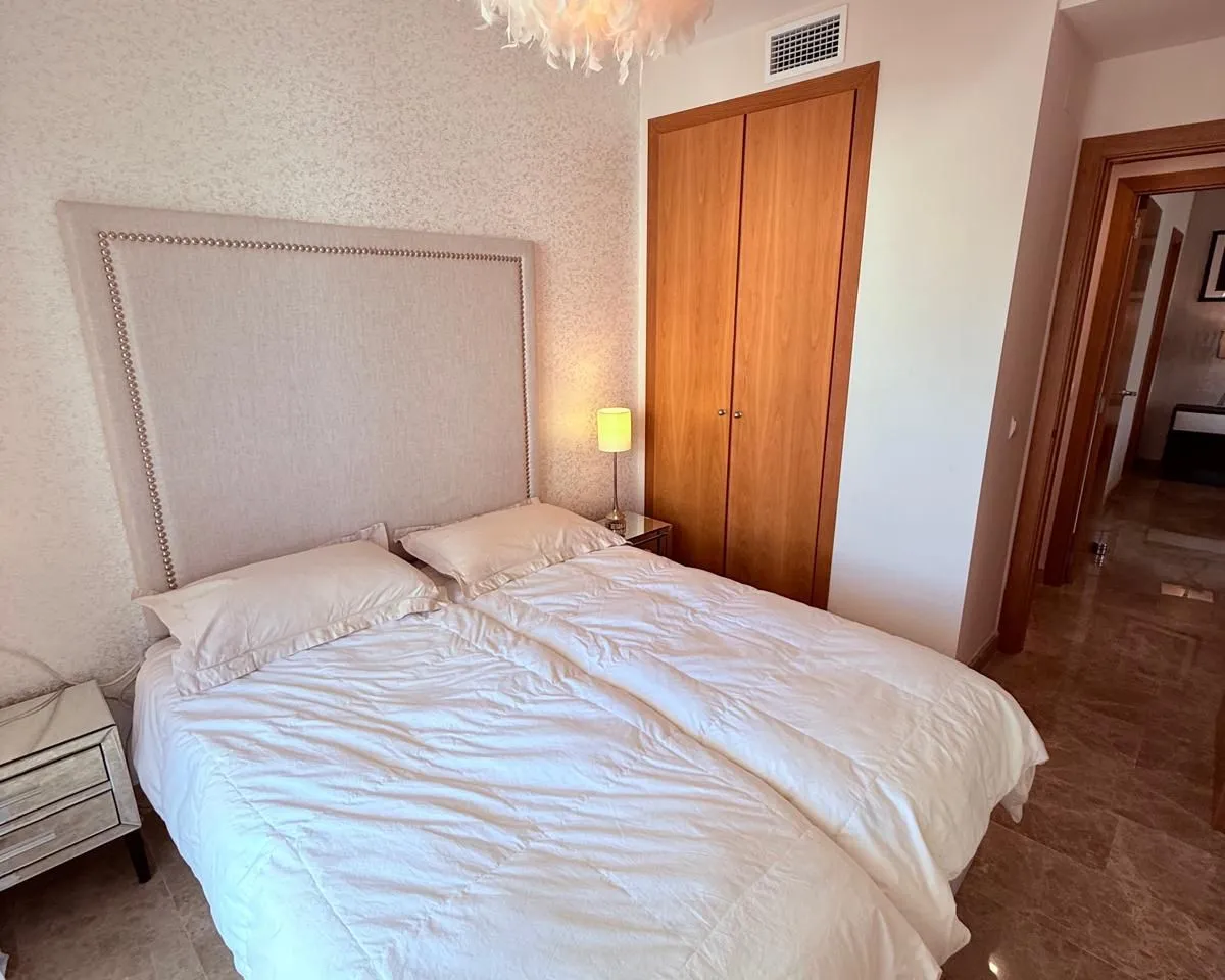 70663ffd-edba-42c5-b1db-0e1a5c89e68e