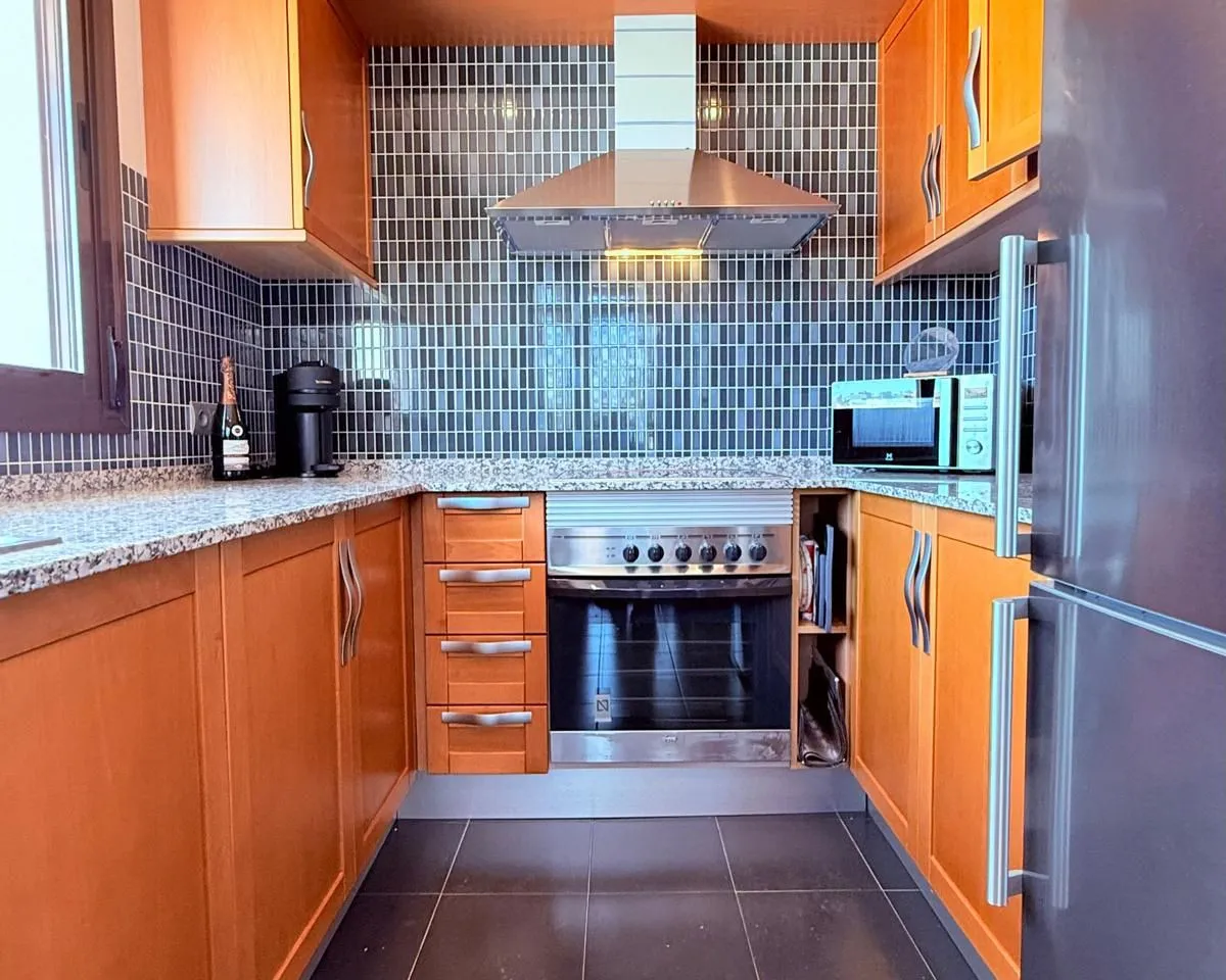 7cf31c25-1151-4444-9746-8955c12bd60c