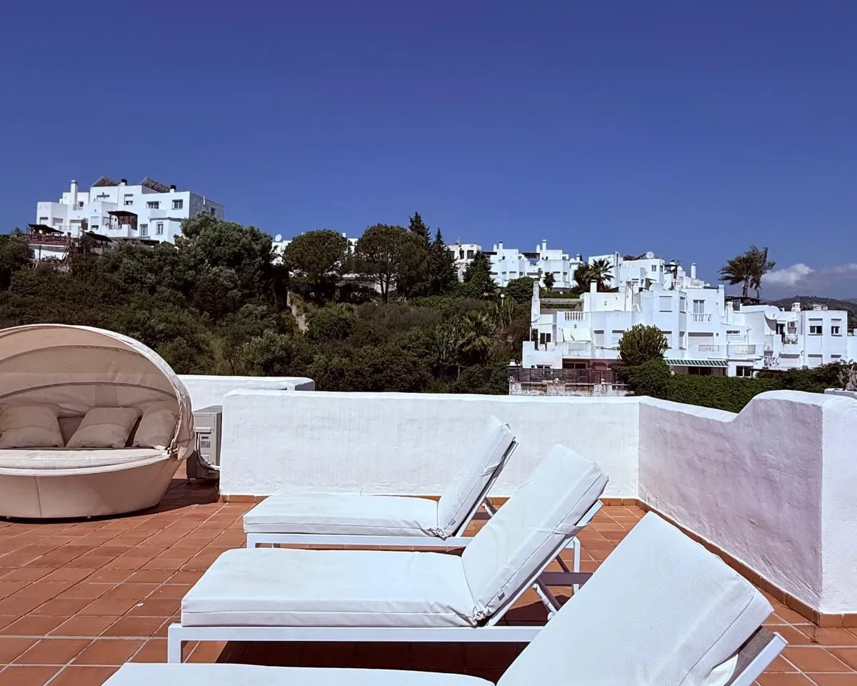 b2c2c9cd-0e21-474d-a68a-ea9825490e5c