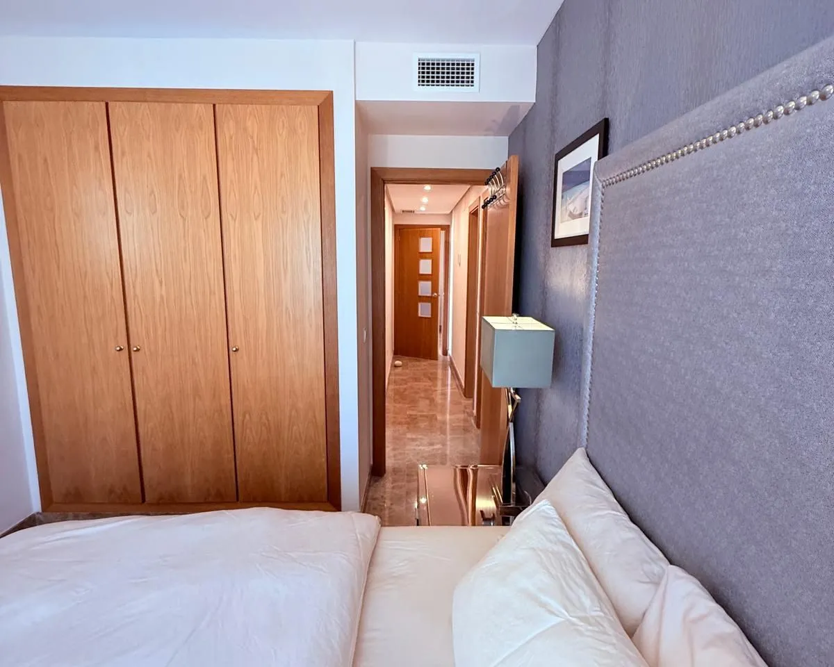 fc1748e5-5005-4180-8e8b-1828f7c96544