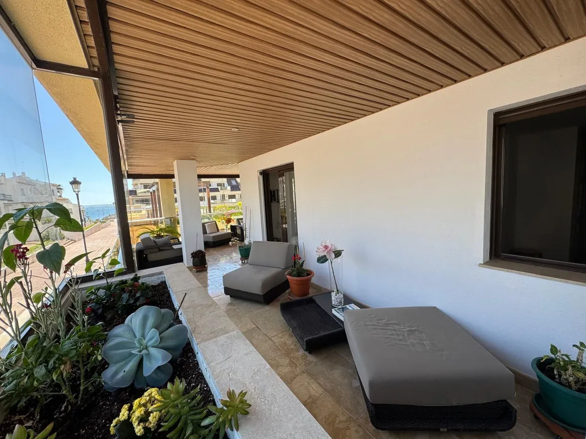 8adb44e6-6125-4b00-9364-cc63bad3c643