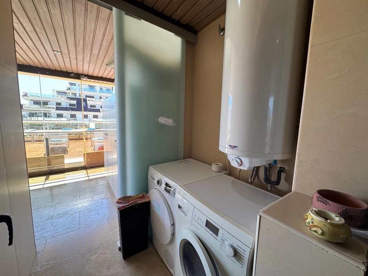 94fefe3a-86f8-423c-a0c7-384dcb049faf