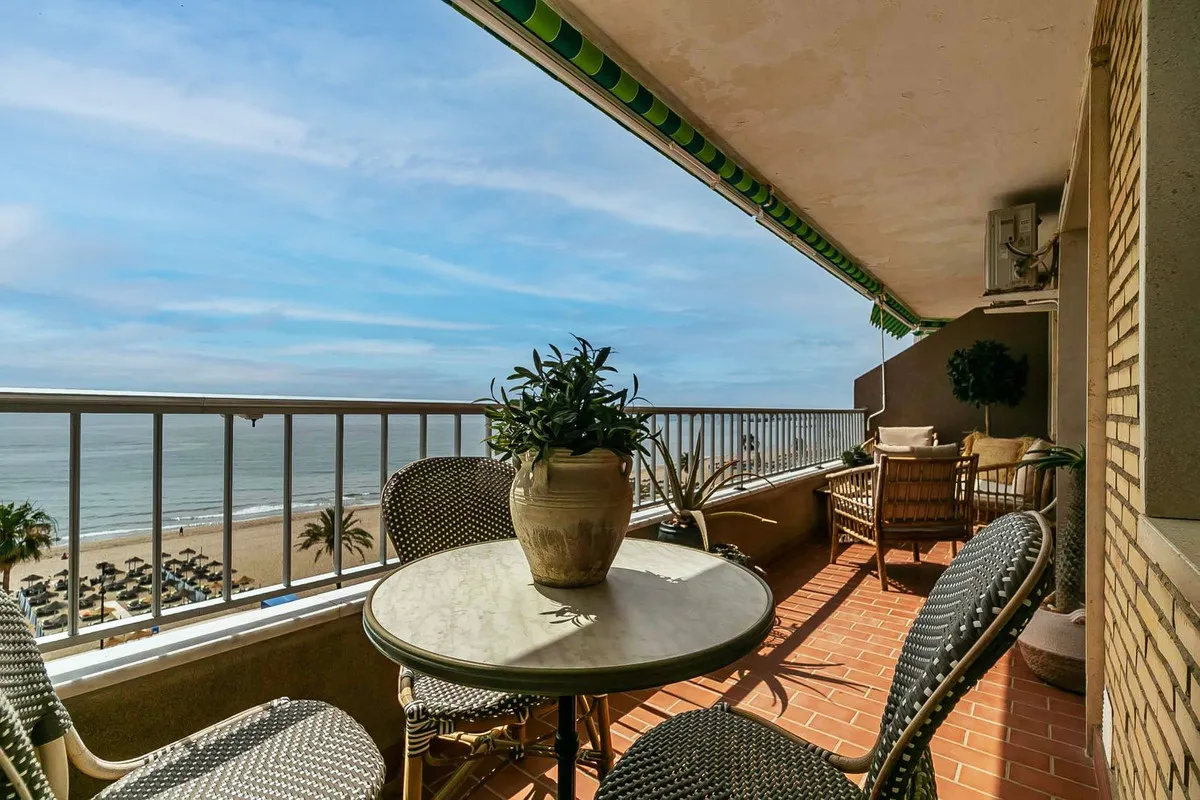 0eb43615-c710-46e4-b7ca-b026fcfa0fe2