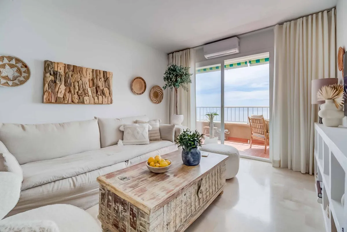 43bb8b2e-e1e3-4e01-bb20-f1c42b42de06