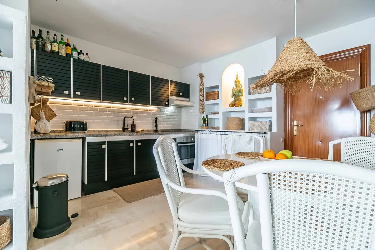 6cae6f39-5f15-4b13-a2af-6f7d4f15515e