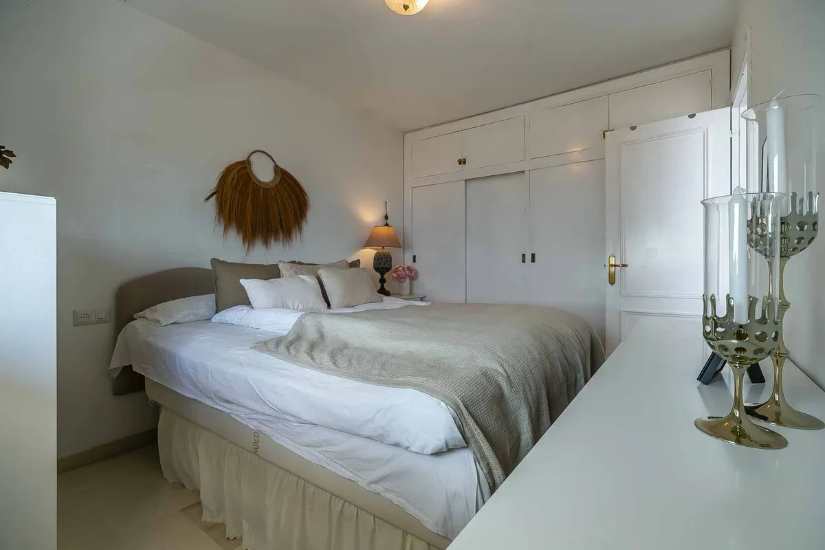 a9eab017-912a-45b5-b47d-009107948313