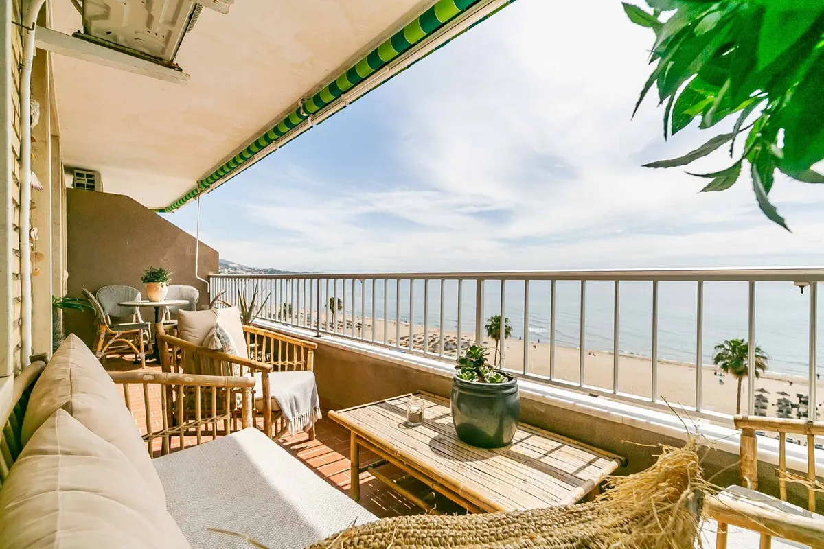 aa6da3c1-bc7d-4ff4-aaf1-b02ef140b102