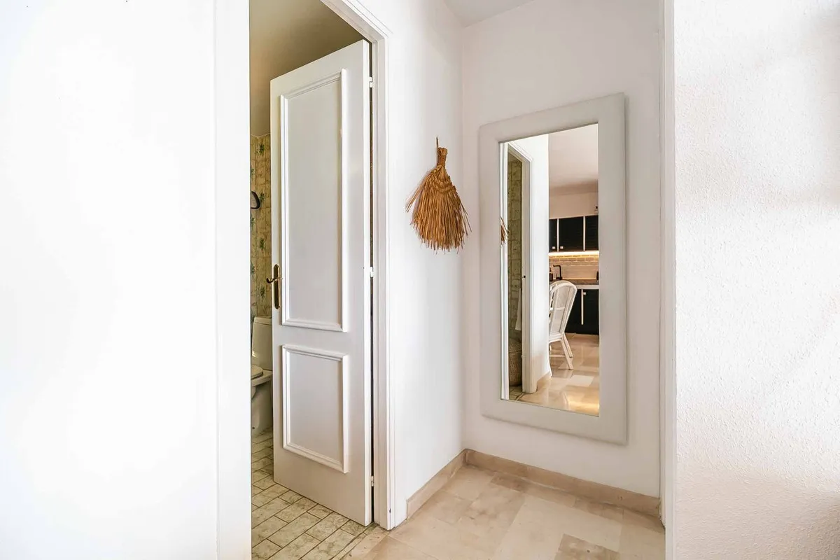 c7165a32-ddb6-4864-ba18-411d255efb28