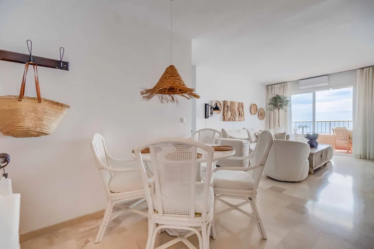 f1b81a5f-35d6-439a-a316-b16ea9216053