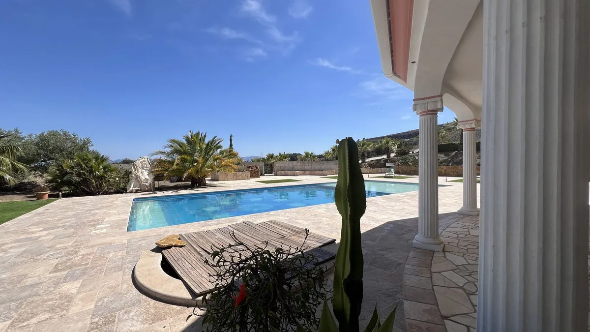 74191027-6faf-45e2-aedd-e28ddb704fc0