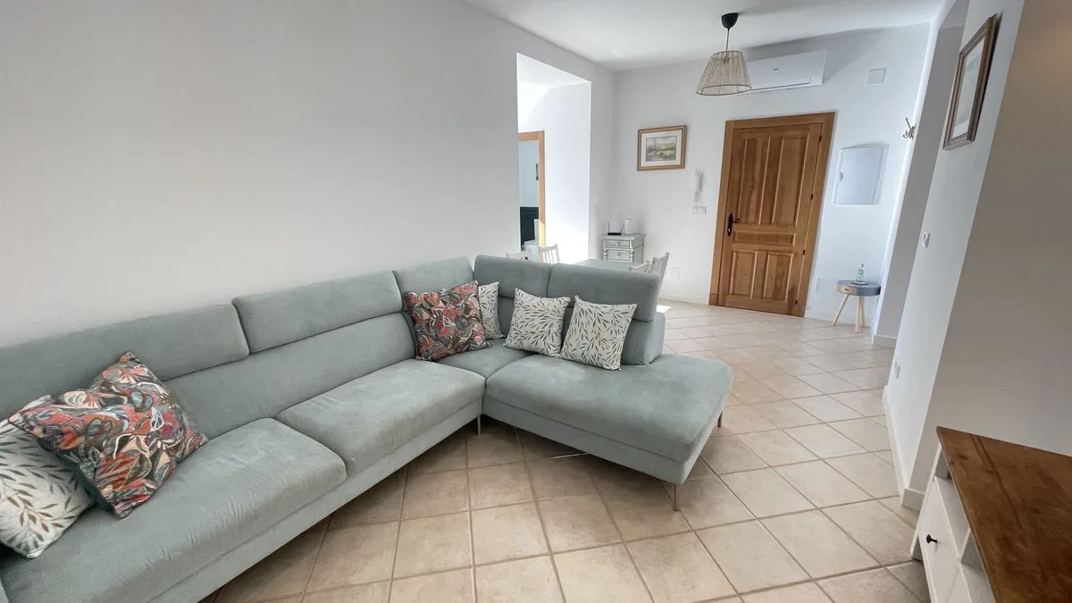 0e7a7d4a-7f3e-4bcf-b6b1-1a371e8a8fce