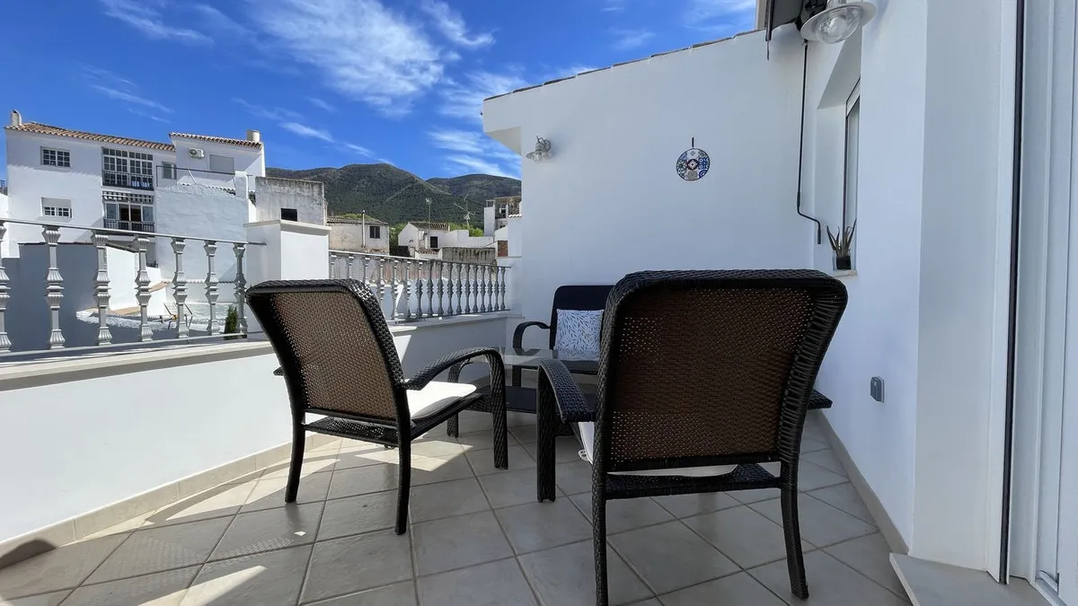 b55a29f0-fd22-4fa4-aaeb-f64b4b9332a9