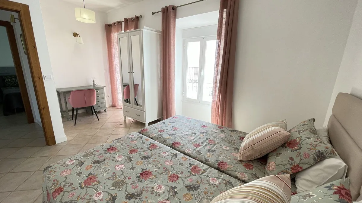 b922d350-8e94-4766-ac31-de09ce7aad90