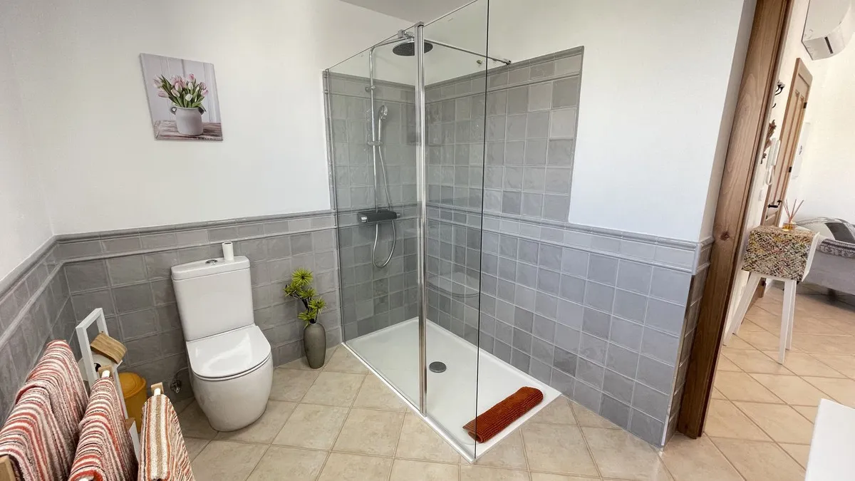 c7dd9249-d550-43e2-9cf1-cbc046000f94