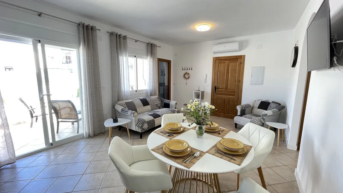 e765eb4c-5464-4b27-9cfc-cedaec49214d