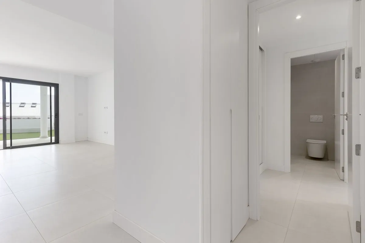 2c4e9a3c-2f66-4c7b-8717-775711f13340