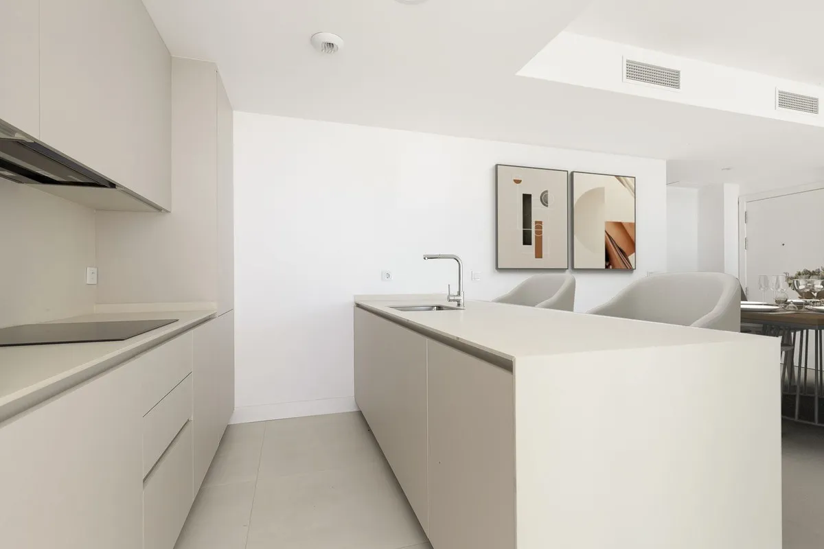 a7dec8d9-a8ca-4d35-98f8-44e26f242761