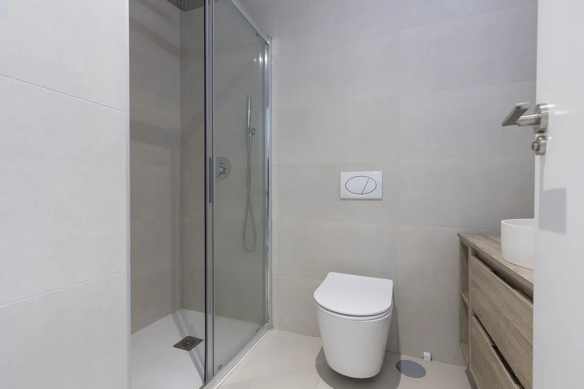 e9c11a87-6ee8-4f73-bf7f-28044bf18b6e