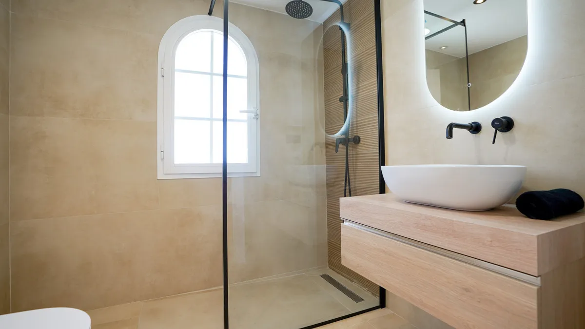 553ccc35-1a9d-4242-be67-382e3e9699c2