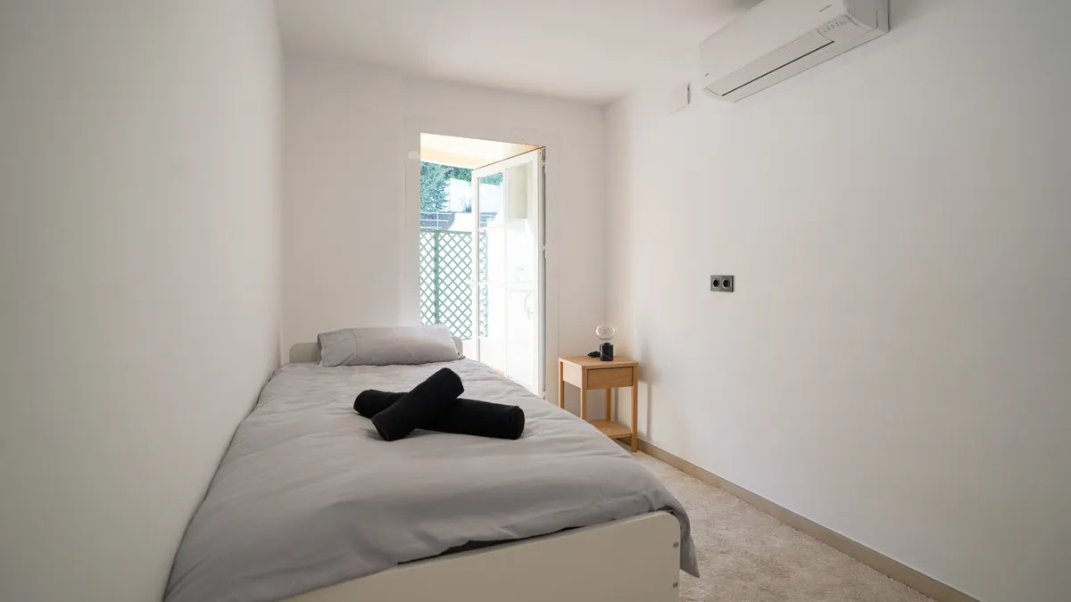 7dcfedb0-263d-4055-be3b-51ad38687dc2