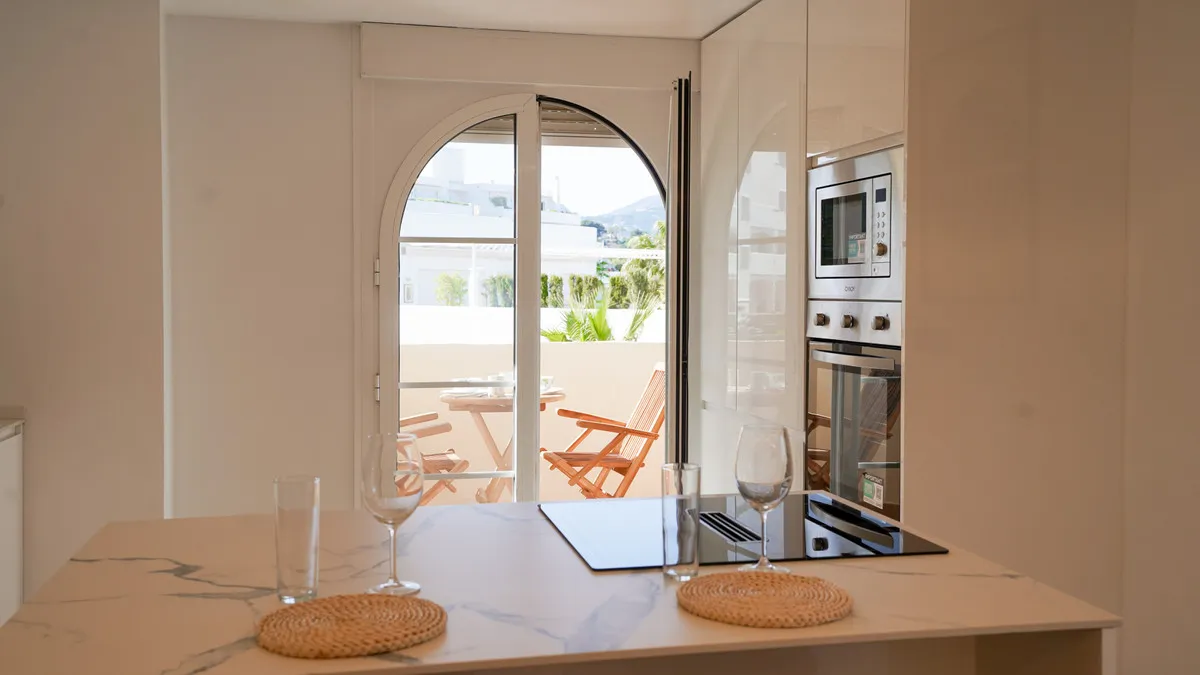 e2df72a8-99da-4b90-b597-88c58181804e