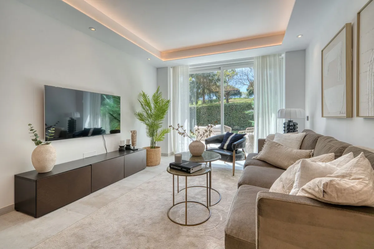 027e9b00-81ae-43cd-b296-aa61ebc600da