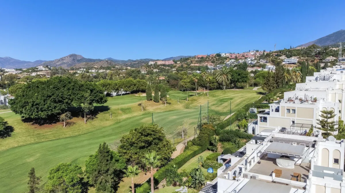 221158d3-04d7-4032-a6c9-5930eb8e3bbf