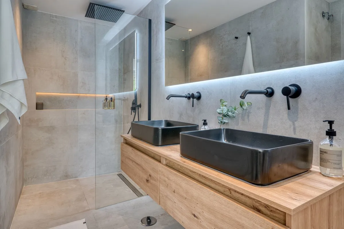 afc04b28-2482-4754-9583-eb278f12dfd3