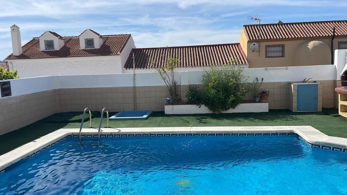 9097cf33-3953-4e81-ac2c-1fc57ed61e94