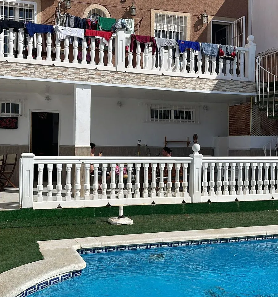 db129387-1beb-4089-8729-b394b02ecb3c