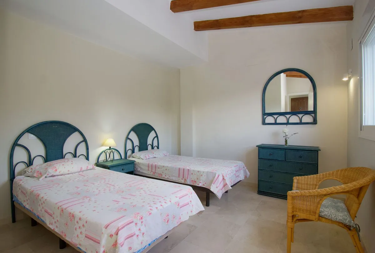 5c142d6c-4fb4-468f-9f10-6830a6add68d