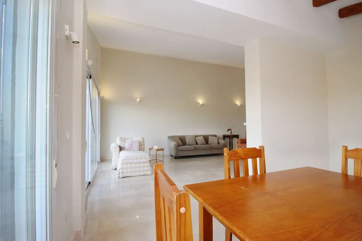 6e1a4968-188e-458c-a2de-6481b703d4ee