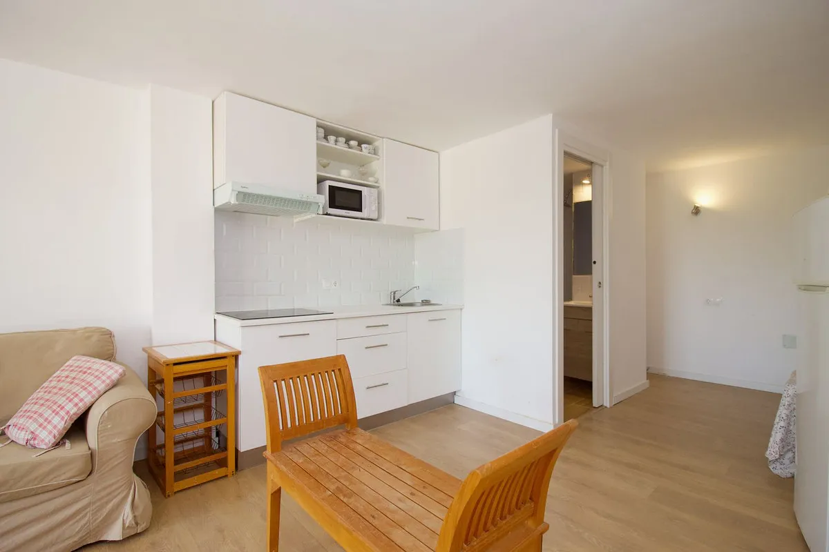 f4d29b95-79ad-4d32-a208-57d6c7a37a4f